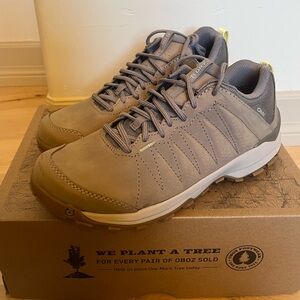 New in box Oboz hikers